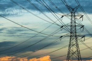 Construction Accident Lawyers In Los Angeles - high voltage power lines and pole