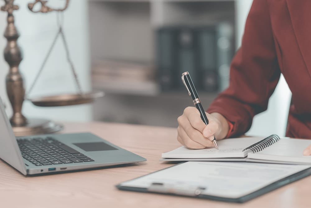 How Much Is a Lawyer in California?