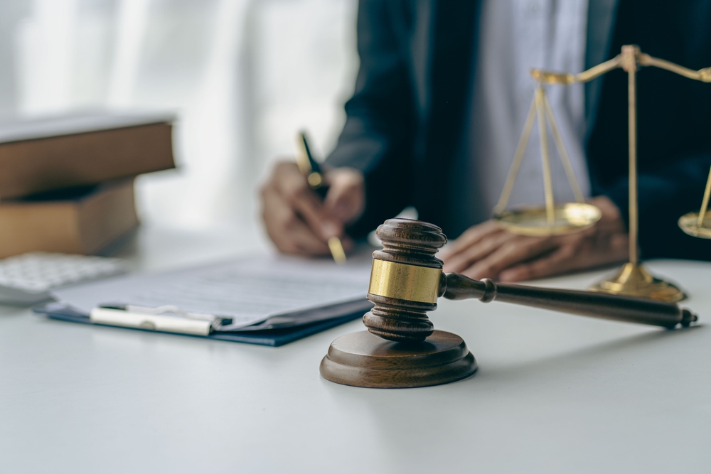 Find the Best Accident Lawyer to Sue an Insurance Company